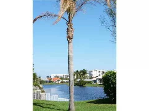 126 Olympus Cir, Jupiter, FL 33477 photo 10