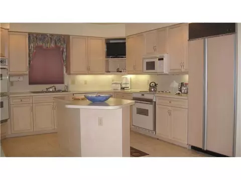 138 Rotunda Dr, Jupiter, FL 33477 photo 8