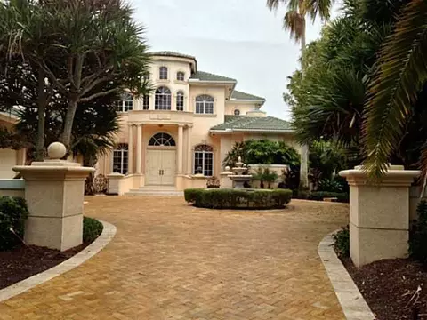 375 Eagle Dr, Jupiter, FL 33477 photo 1
