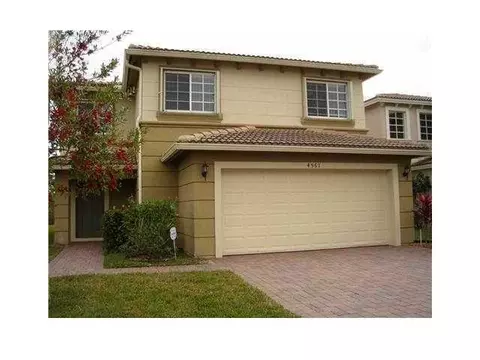 4561 SE Graham Dr, Stuart, FL 34997 photo 1
