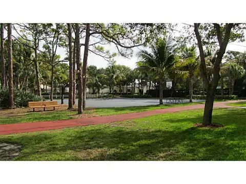 370 Oak, Jupiter, FL 33469 photo 3