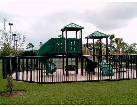 837 SE Fleming Way, Stuart, FL 34997 photo 8