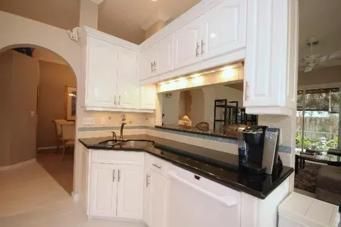7675 N Eagle Point Dr, Delray Beach, FL 33446 photo 3