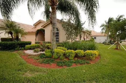 7675 N Eagle Point Dr, Delray Beach, FL 33446 photo 1