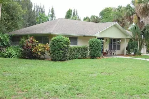 2082 SE Riverside Dr, Stuart, FL 34996 photo 3