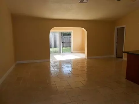 129 Arrowhead Cir, Jupiter, FL 33458 photo 5