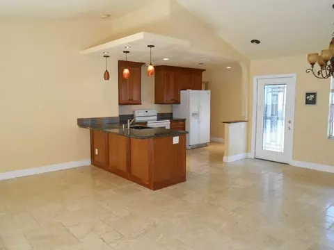 129 Arrowhead Cir, Jupiter, FL 33458 photo 2