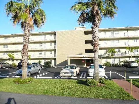 2520 1st Ct #207, Boynton Beach, FL 33435 photo 1