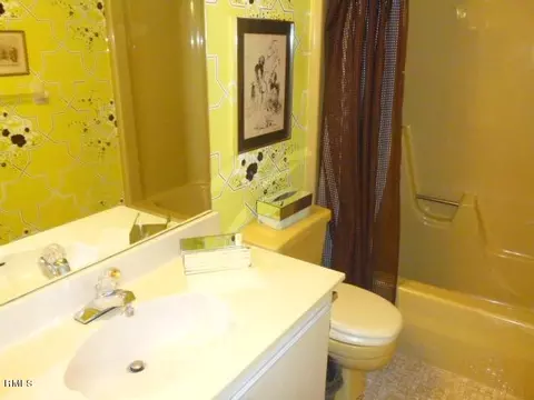 2520 1st Ct #207, Boynton Beach, FL 33435 photo 9