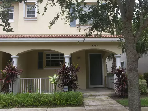 1424 W Wickham Cir UNIT B, Delray Beach, FL 33445 photo 1