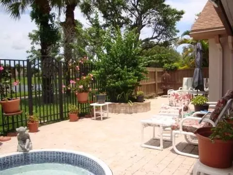 7579 Sierra Dr E, Boca Raton, FL 33433 photo 2