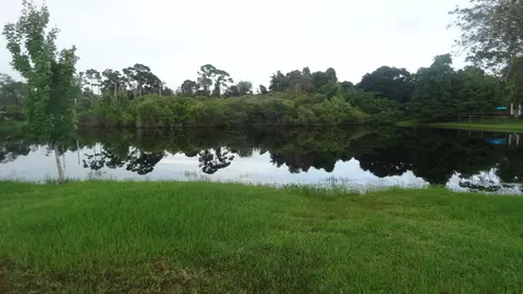 1040 SE Buttonwood Cir, Stuart, FL 34997 photo 23