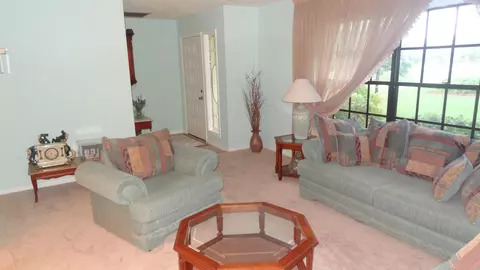 1040 SE Buttonwood Cir, Stuart, FL 34997 photo 4