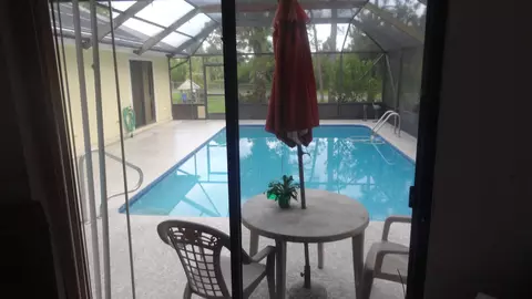 1040 SE Buttonwood Cir, Stuart, FL 34997 photo 12