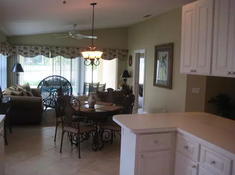 1012 SW Tamarrow Pl, Stuart, FL 34997 photo 5