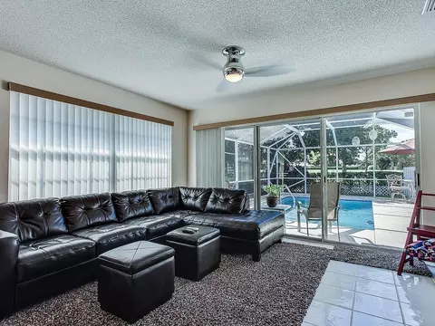 279 Brier Cir, Jupiter, FL 33458 photo 4