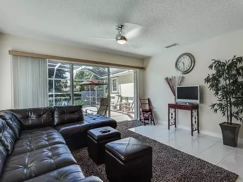 279 Brier Cir, Jupiter, FL 33458 photo 6