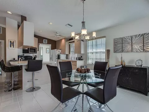 279 Brier Cir, Jupiter, FL 33458 photo 7