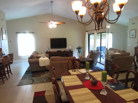 4189 SE Jacaranda St, Stuart, FL 34997 photo 4