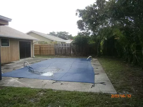 22 Shay Pl, Tequesta, FL 33469 photo 2