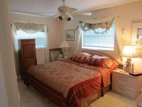 2327 SE Harrison St, Stuart, FL 34997 photo 9