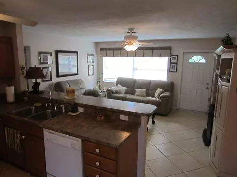 2327 SE Harrison St, Stuart, FL 34997 photo 8