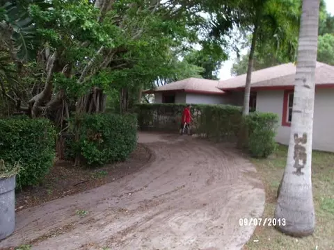 5341 SE 48th Ave, Stuart, FL 34997 photo 2