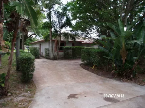 5341 SE 48th Ave, Stuart, FL 34997 photo 1