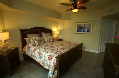 875 NW Flagler Ave UNIT 304, Stuart, FL 34994 photo 8
