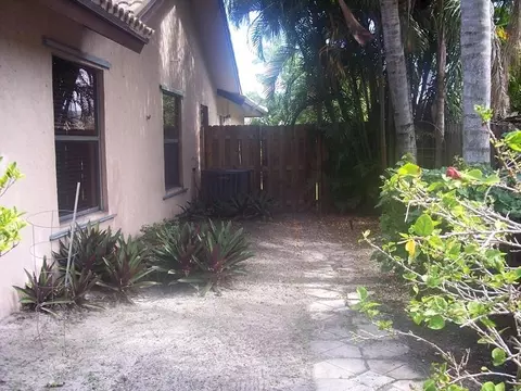 4425 Colette Dr, Jupiter, FL 33469 photo 14