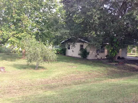 780 NW 18th Ave, Okeechobee, FL 34972 photo 2