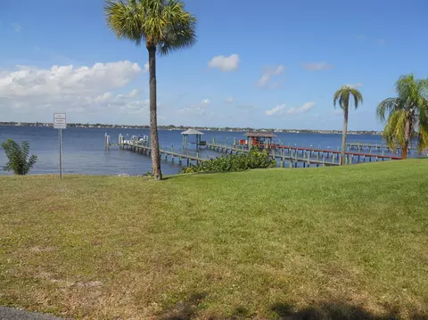 216 SE Martin Ave, Stuart, FL 34996 photo 21
