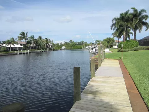 3294 SE Fairway East E, Stuart, FL 34997 photo 3