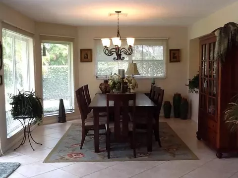 461 Forestview Dr, Atlantis, FL 33462 photo 15