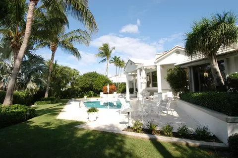 6541 Harbor Cir, Stuart, FL 34996 photo 2