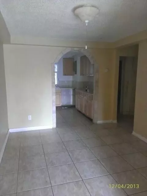 207 6th St, Jupiter, FL 33458 photo 2