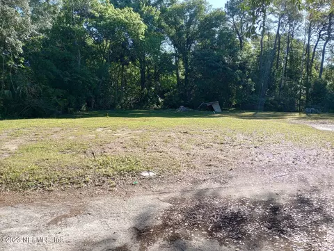 1008 Beech St, Palatka, FL 32177