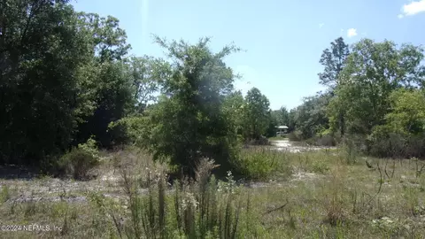 000 Maltas Ave, Interlachen, FL 32148