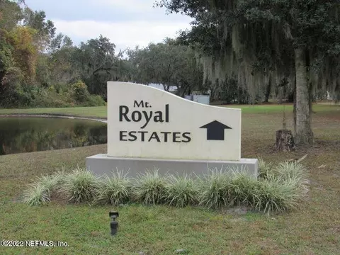 167 Mount Royal Ave, Crescent City, FL 32112