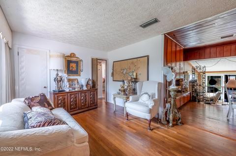 7868 Caxton W Cir, Jacksonville, FL 32208