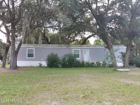 311 Cordell Ave, Interlachen, FL 32148