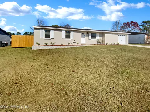 2822 Commanche Ave, Orange Park, FL 32065