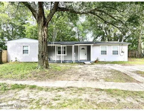 3325 W Eve Dr, Jacksonville, FL 32246