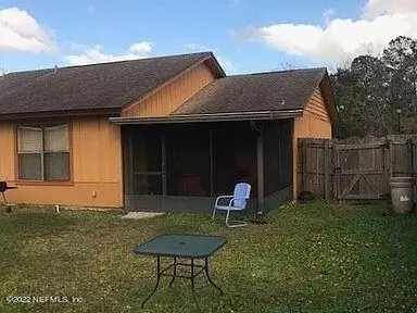 10664 Meadowlea Dr, Jacksonville, FL 32218