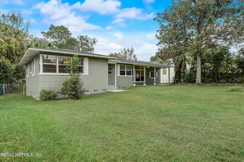 736 Leafy Ln, Jacksonville, FL 32216