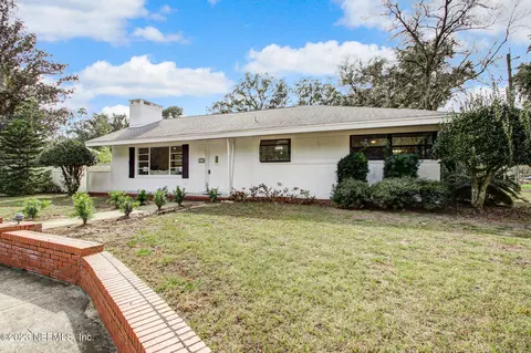 4378 Water Oak Ln, Jacksonville, FL 32210