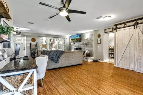 4233 Oak Ln, Saint Augustine, FL 32086