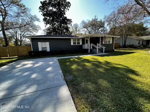 4970 Tan St, Jacksonville, FL 32258