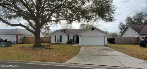 8880 Cherry Hill Dr, Jacksonville, FL 32221