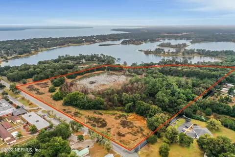850 W Grand Rondo, Crescent City, FL 32112